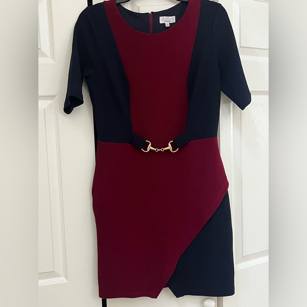 ⭐️EUC - Signature by Robbie Bee - Maroon/Navy Dress - Womans Size 8